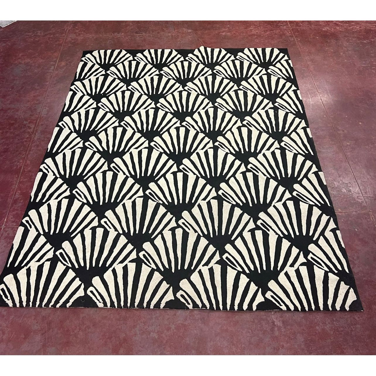 Art Deco Style Black and White Indoor Outdoor Rug 8 x 10 | Tiffany ...